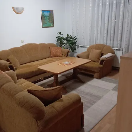 Dzenana S 3 Spavace Sobe Lägenhet *