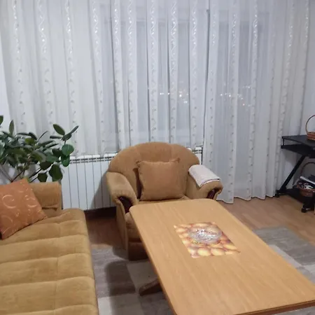 Dzenana S 3 Spavace Sobe *